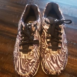 Nike Animal Pack Zebra Shoes 6.5 - Like New